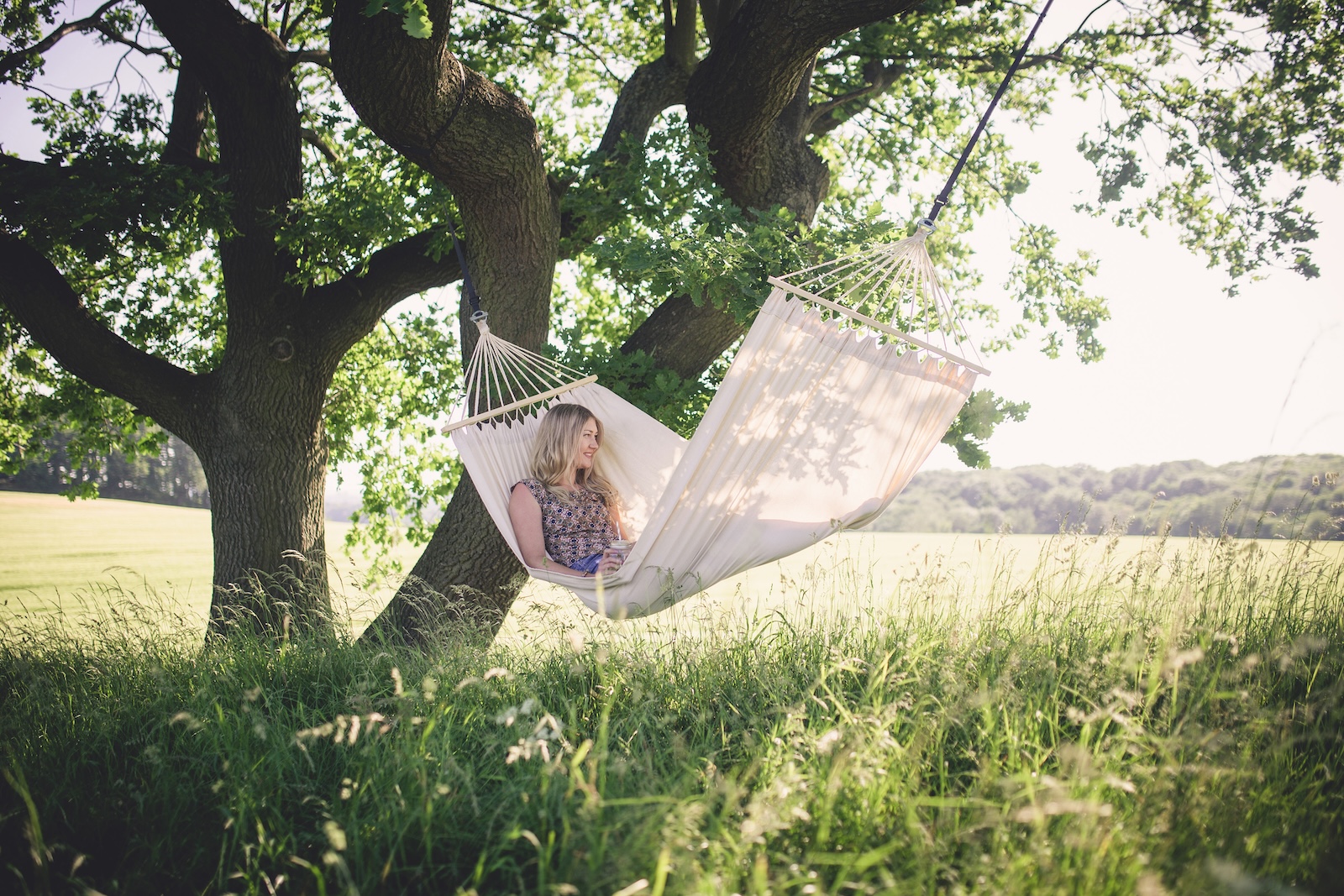 AMAZONAS Tobago Hängematte Stabhängematte wetterfest 200 x 80 cm weiß/beige
