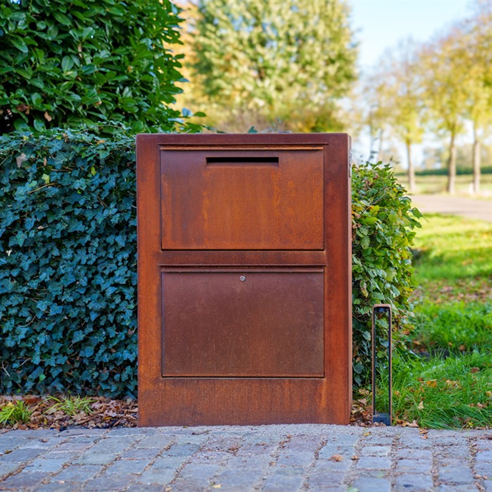 Adezz Paca Briefkasten aus Cortenstahl Postkasten Inkl. Schloss mit 2 Schlüsseln