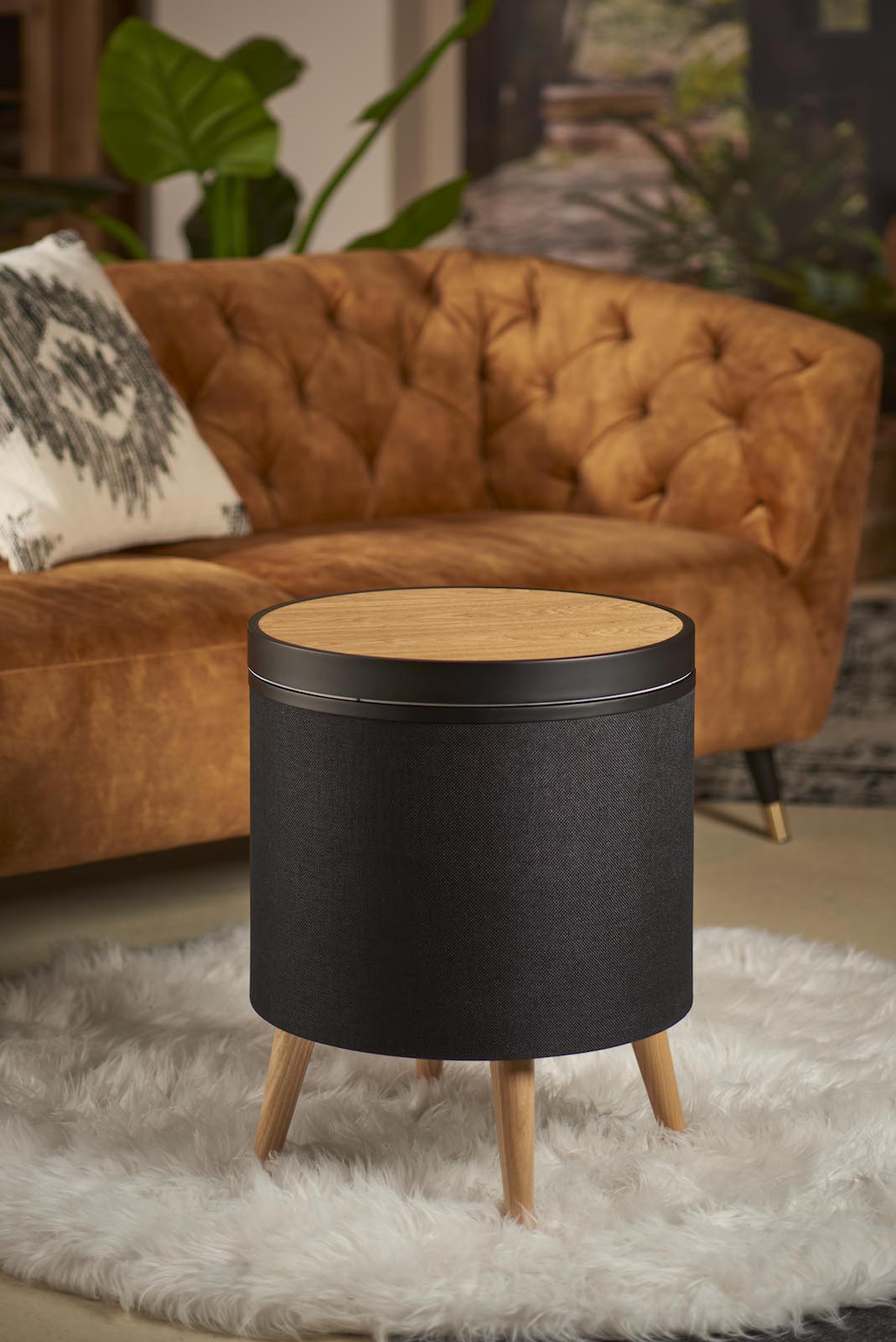 Block Helsinki Magic Tischlautsprecher Tisch mit Bluetooth Lautsprecher von Audioblock Block Helsinki Magic Tischlautsprecher Tisch mit Bluetooth Lautsprecher von Audioblock