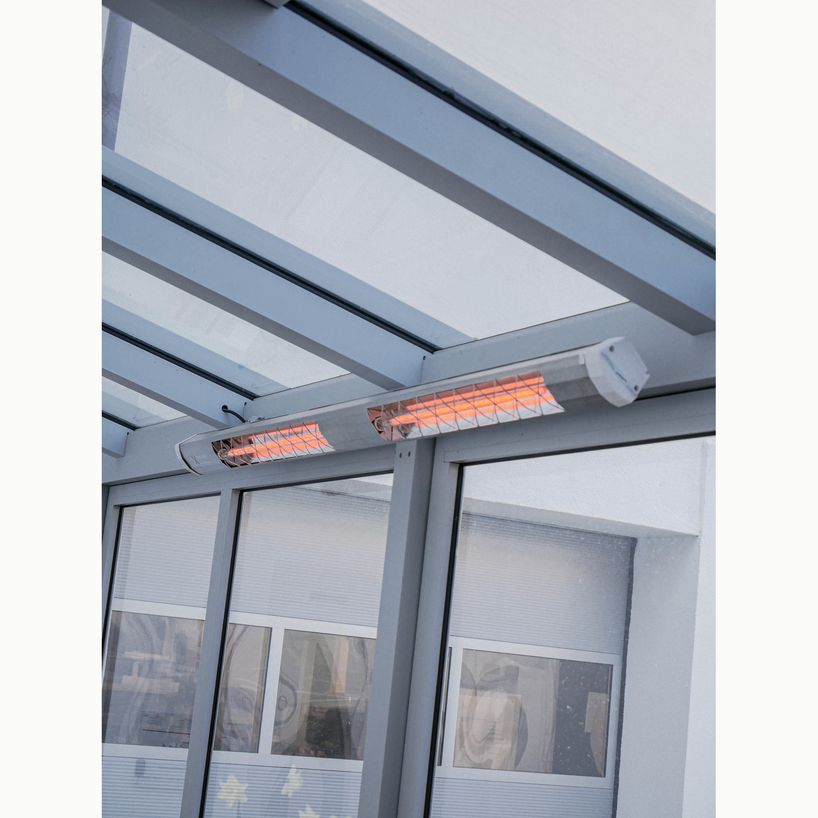 ExtremeLine HeatFlare carbon Titanium Infrarotstrahler 3200W mit BLE Steuerungssystem
